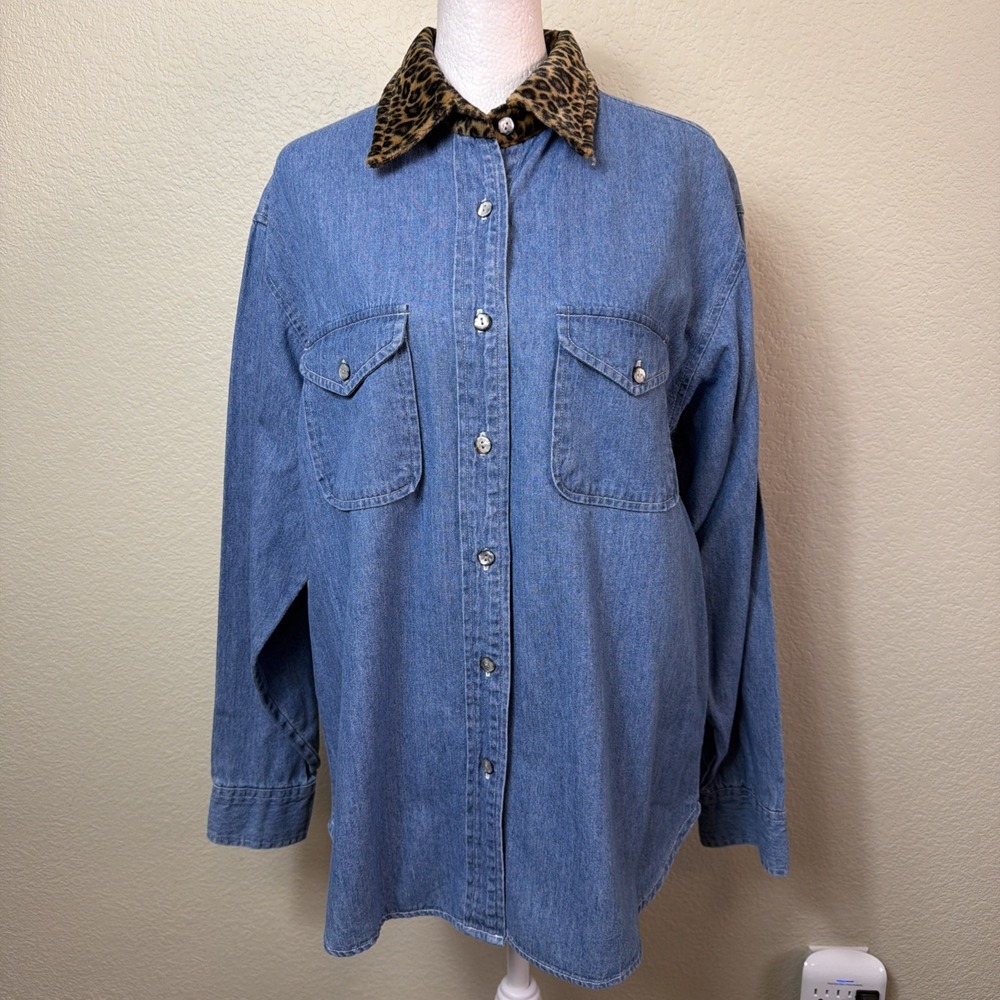 Let's Quizz Again New York Jean Shacket Small Animal Print Accents 90s Vintage
